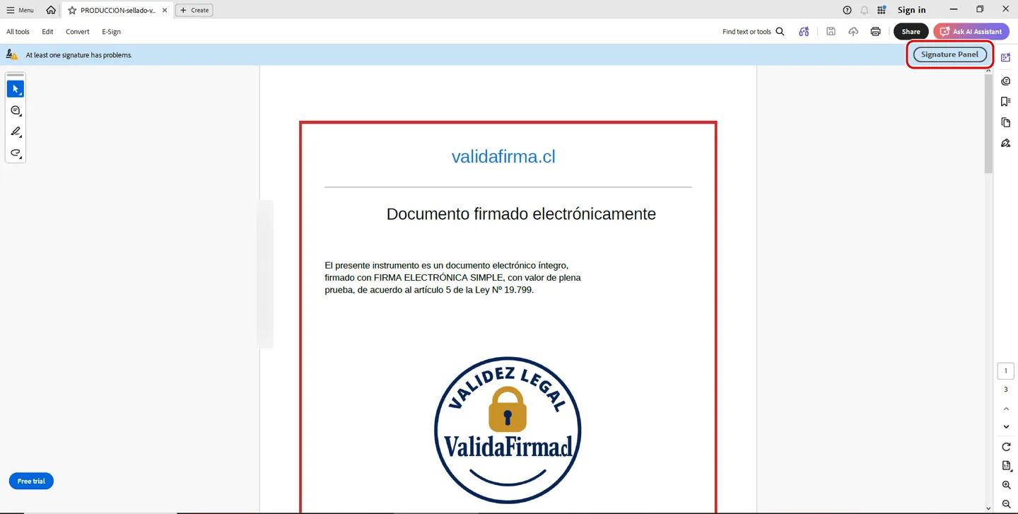 Documento firmado abierto en Adobe Acrobat, con la barra celeste de aviso arriba y el botón Signature Panel recuadrado en rojo al extremo derecho.